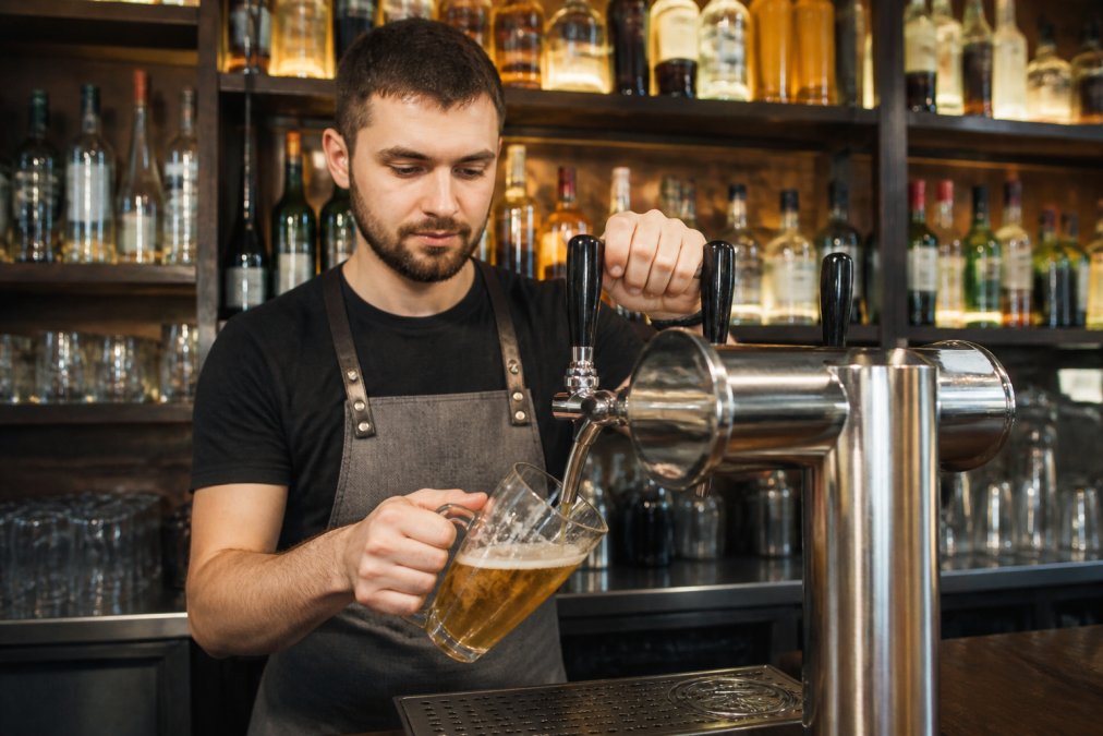 How to Get a Personal Alcohol Licence in the UK (2026)